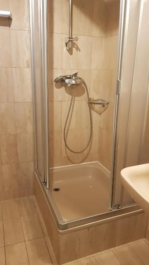 Hotel Century Cenevre İsviçre