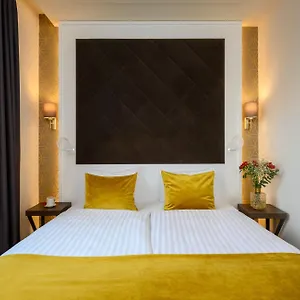 Leonardo Boutique M-square Hongarije