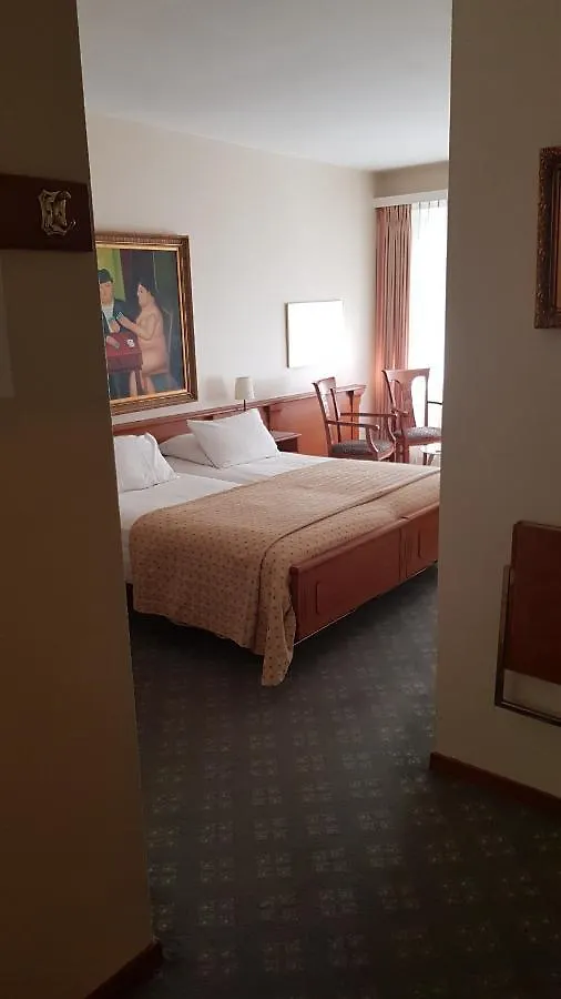 Hotel Century Ginebra 4*,  Suiza