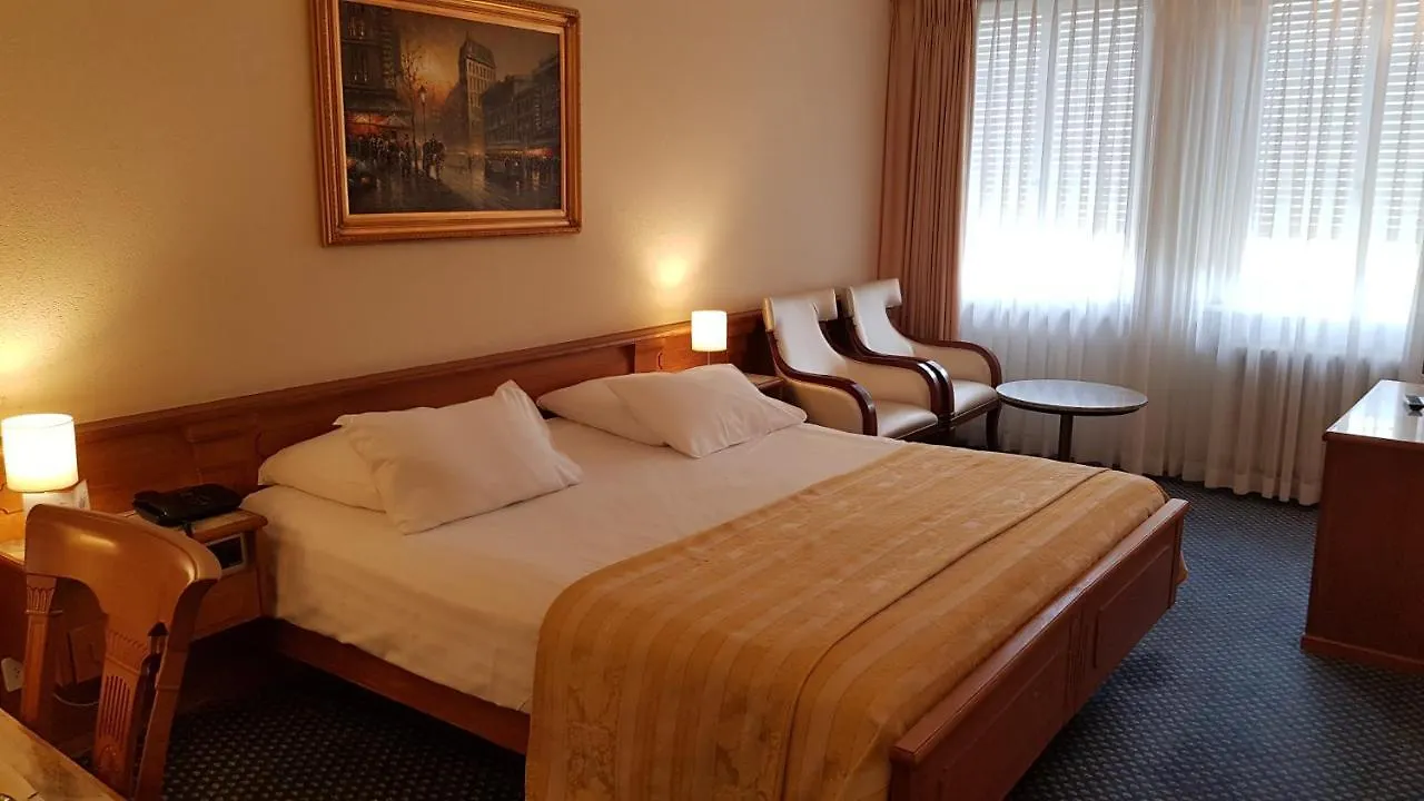 Hotel Century Geneva 4*,  Switzerland