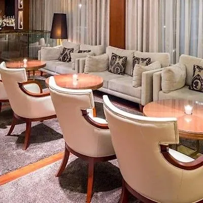 Hotel Century Ginebra 4*,