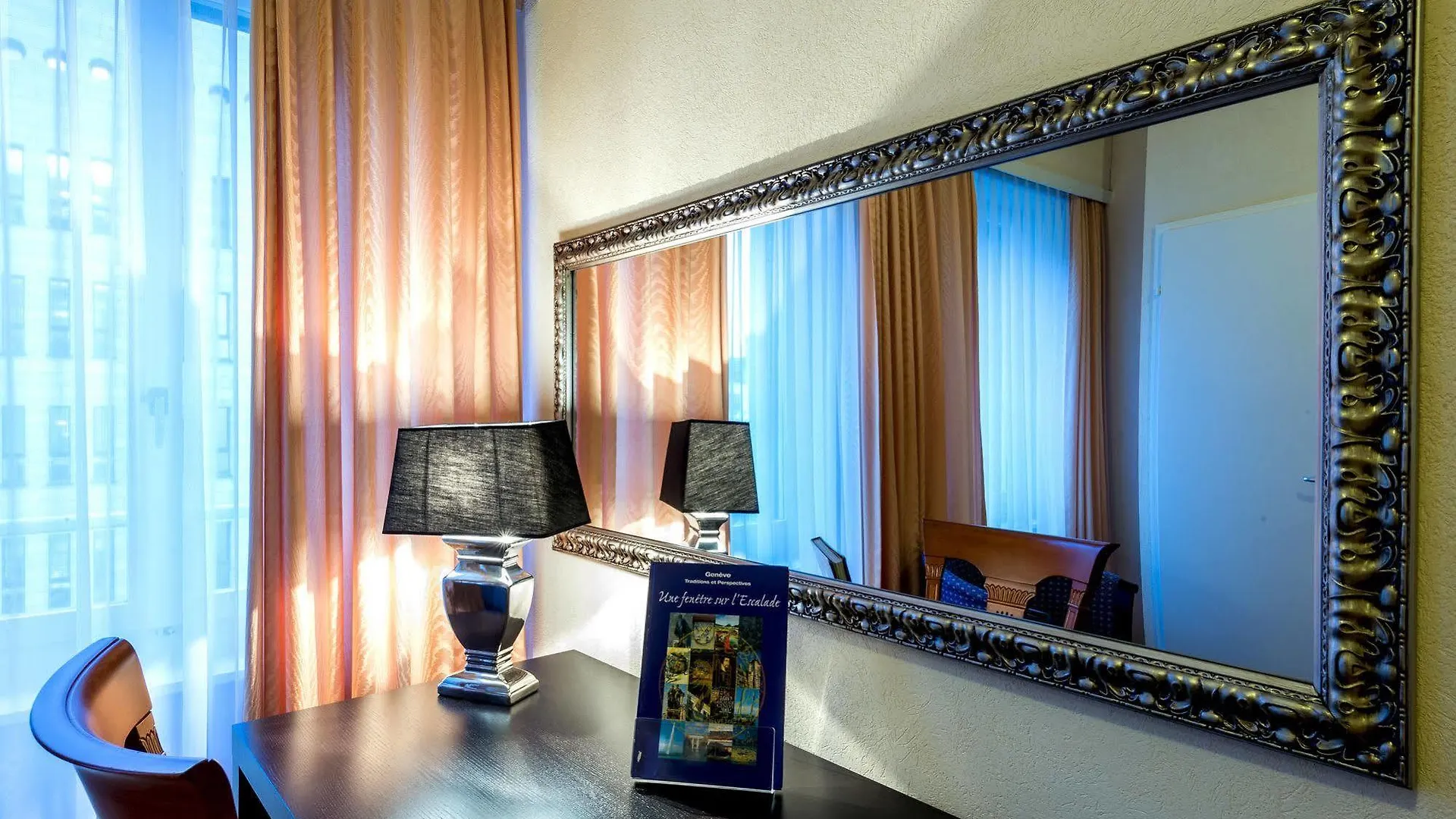 Hotel Century Ginebra
